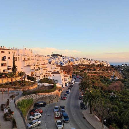 Lovely 2 Bedroom Apartment With Sea View, פריחיליאנה מראה חיצוני תמונה