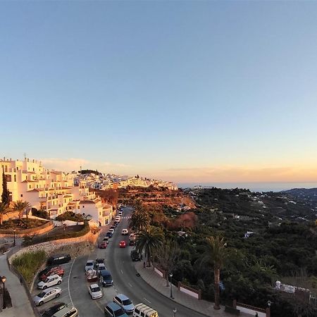 Lovely 2 Bedroom Apartment With Sea View, פריחיליאנה מראה חיצוני תמונה