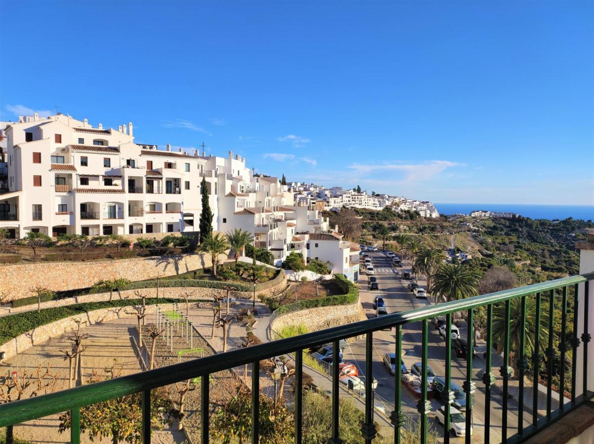 Lovely 2 Bedroom Apartment With Sea View, פריחיליאנה מראה חיצוני תמונה