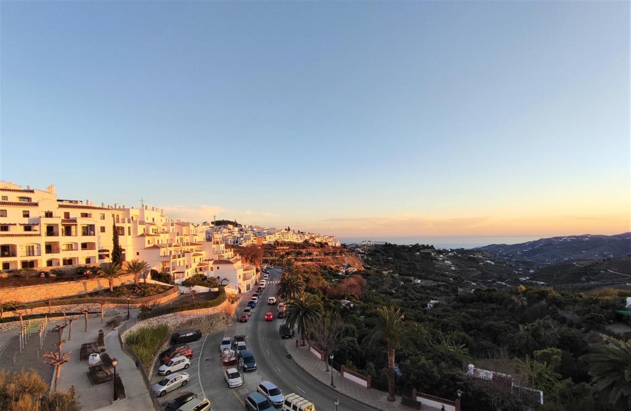 Lovely 2 Bedroom Apartment With Sea View, פריחיליאנה מראה חיצוני תמונה